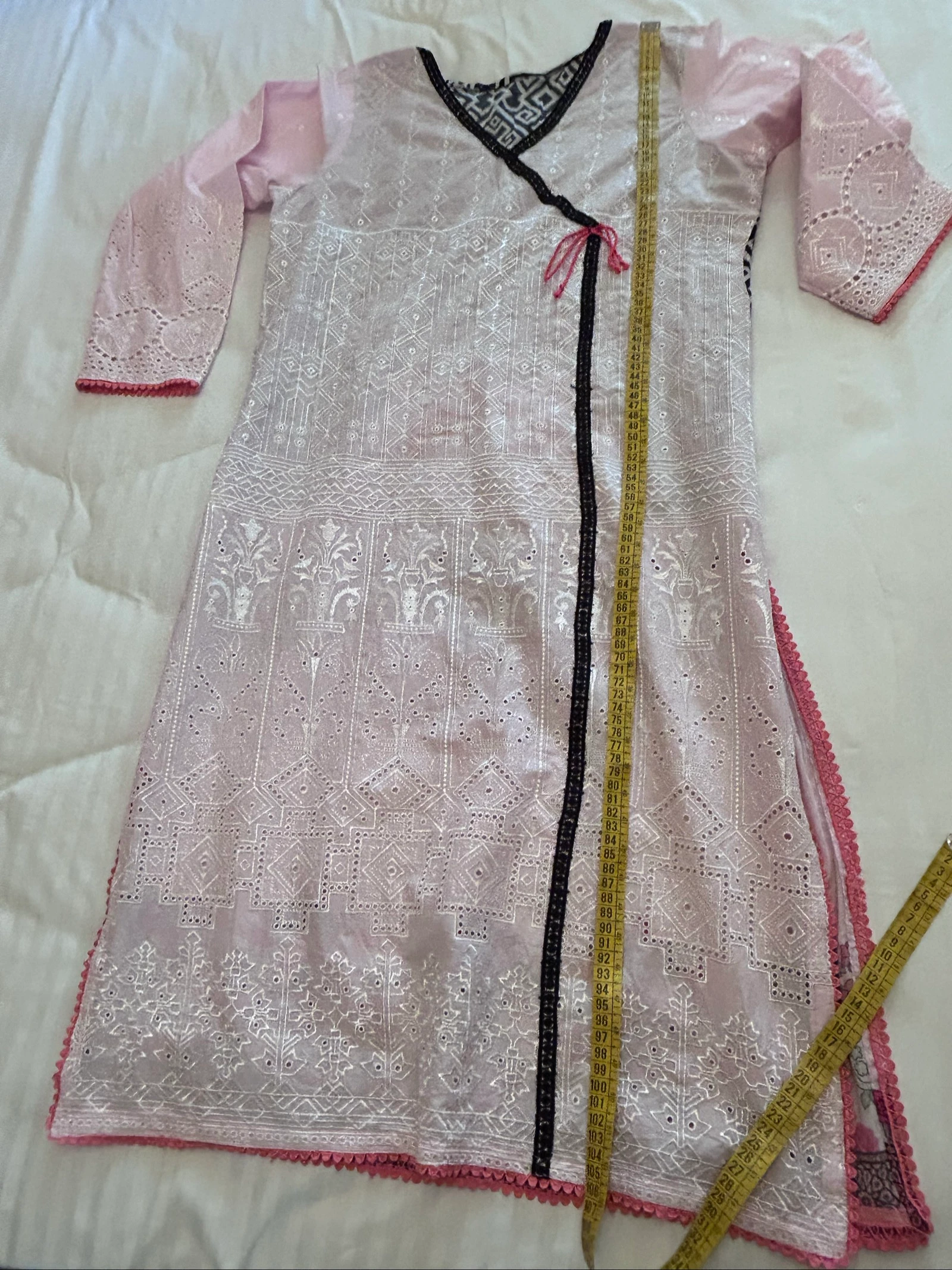 Kurta hindou original indien style angrakha avec broderies blanches style Chikankari taille M – photo 5